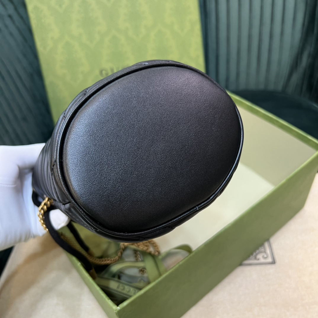 G*u*i gg marmont bag