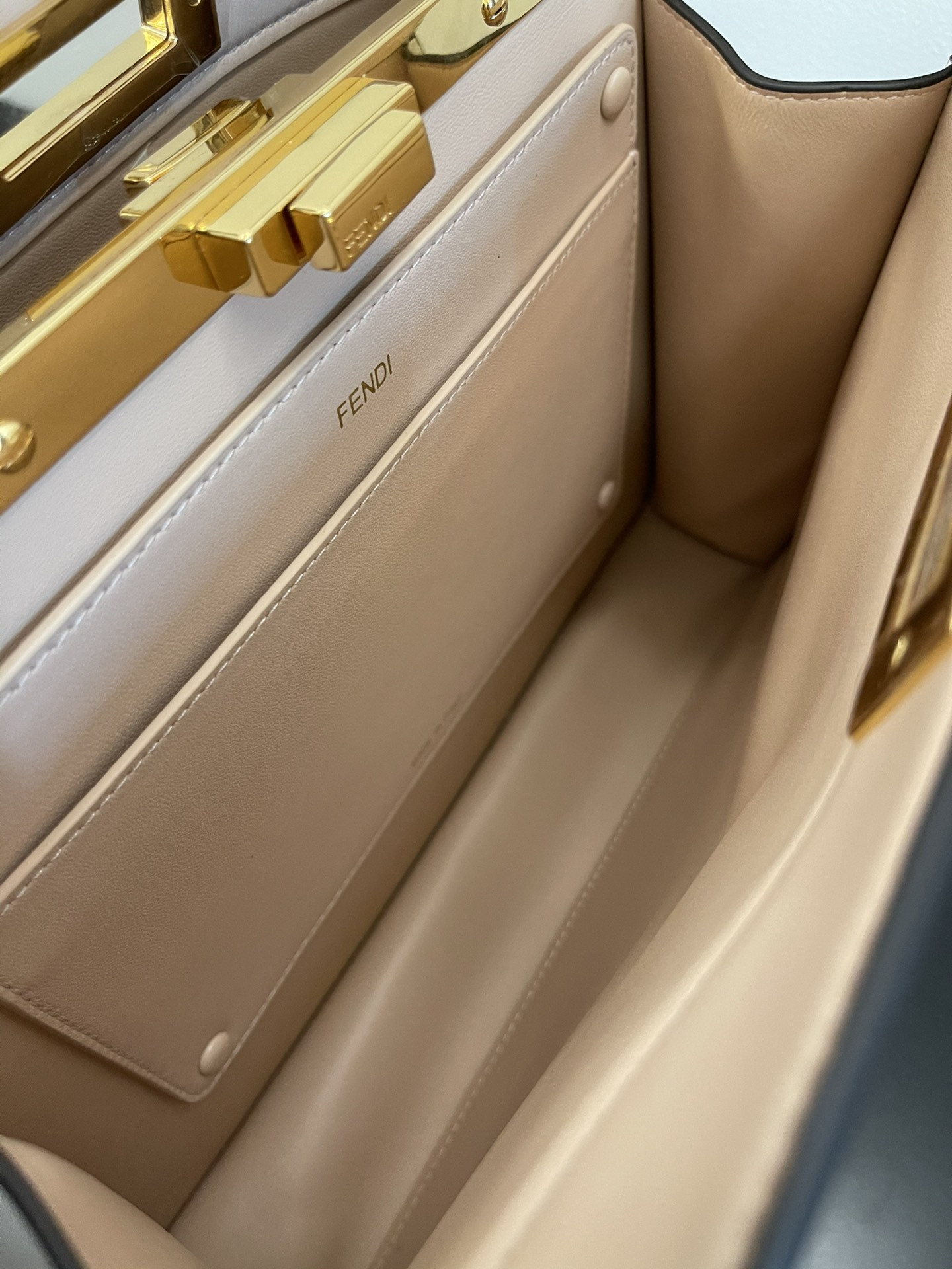 Fendi Peekaboo Iseeu Medium Bag