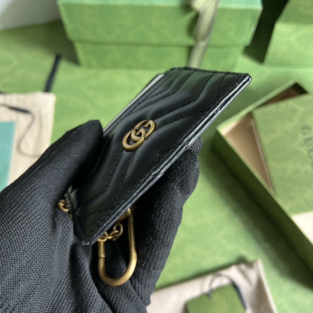 G*u*i gg marmont bag