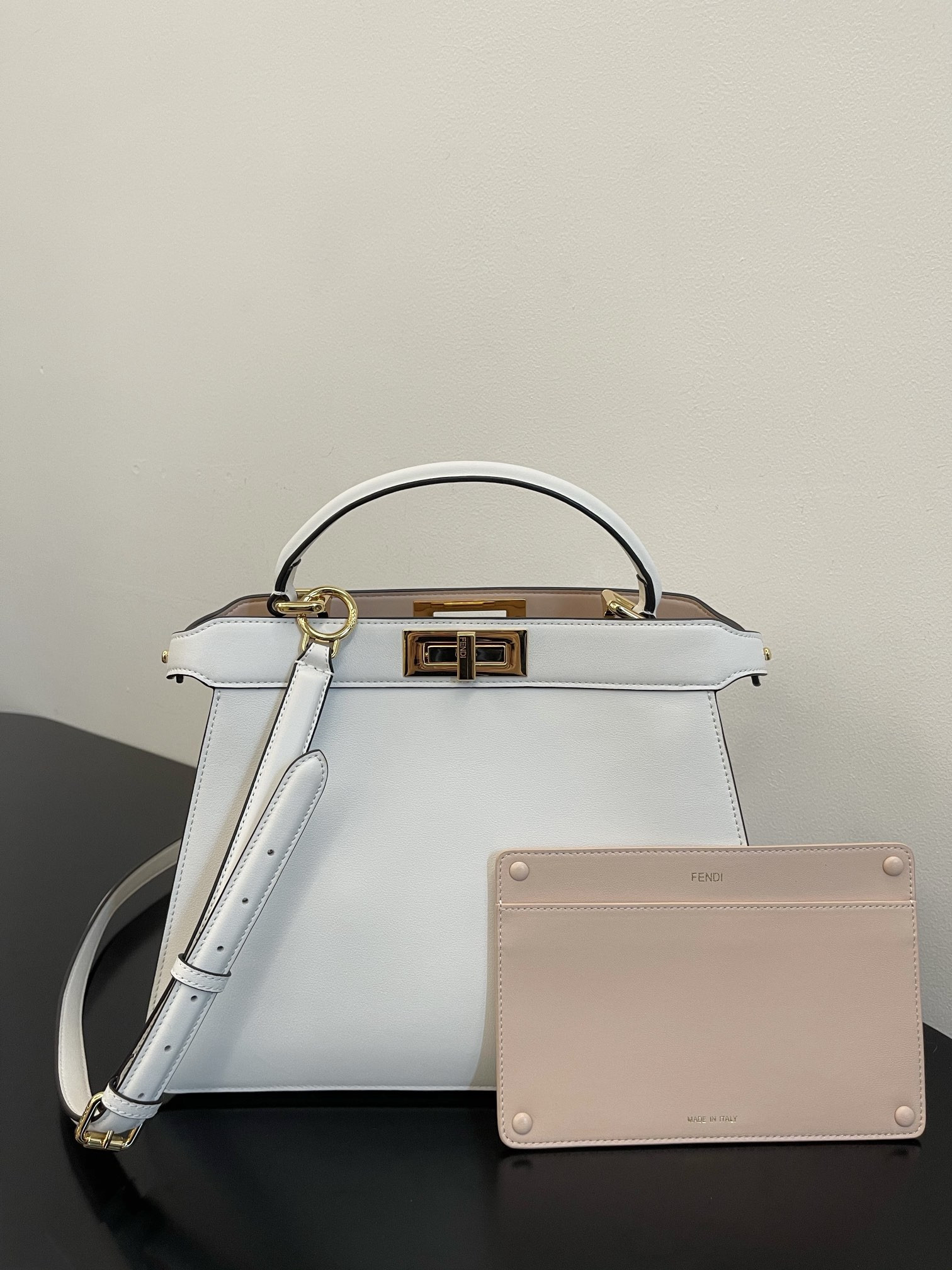 Fendi Peekaboo Iseeu Medium Bag