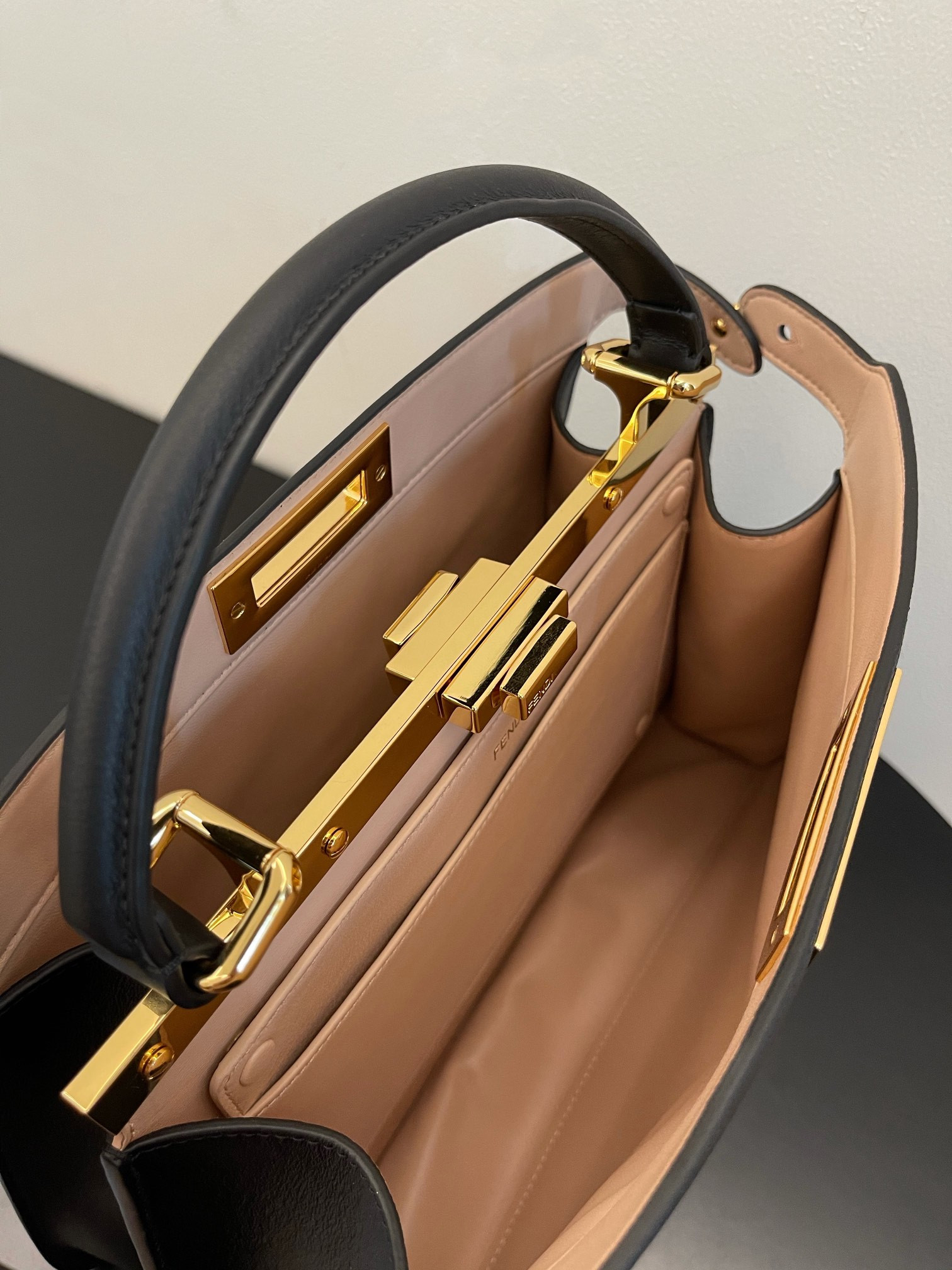 Fendi Peekaboo Iseeu Medium Bag