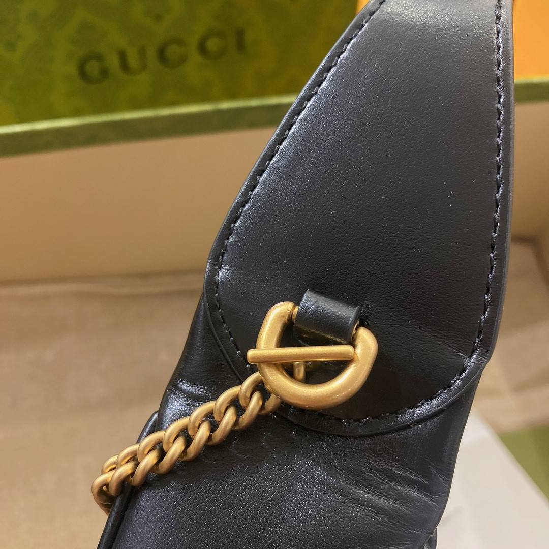 G*u*i gg marmont bag