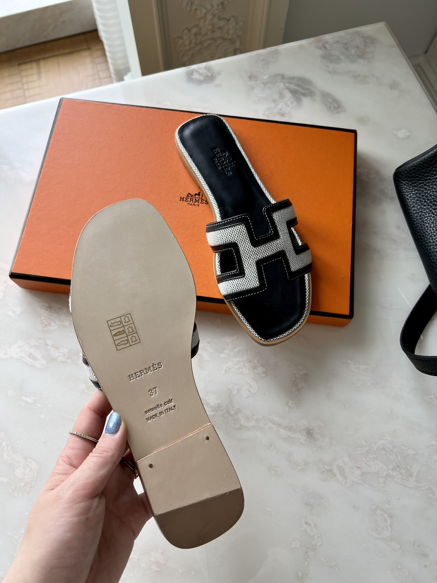Hermes Oran Slippers