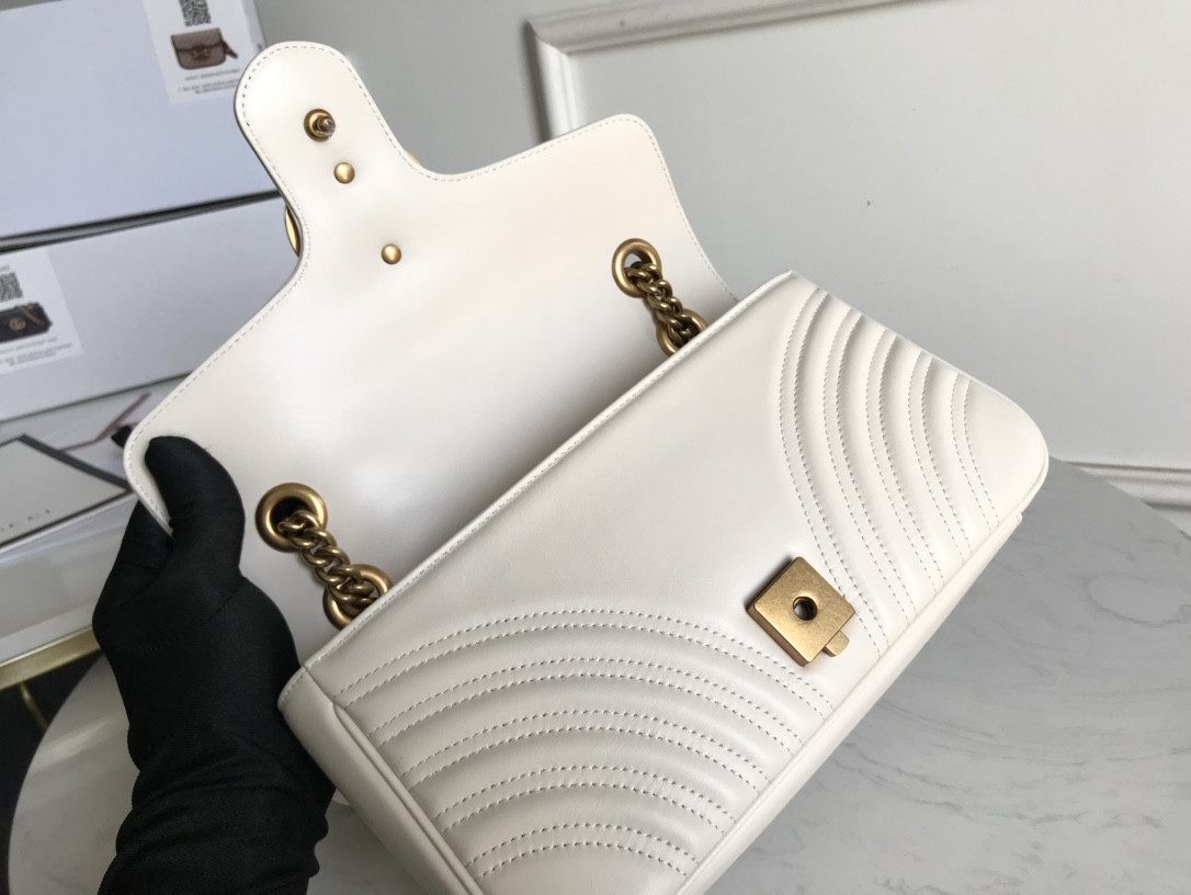 G*u*i gg marmont bag