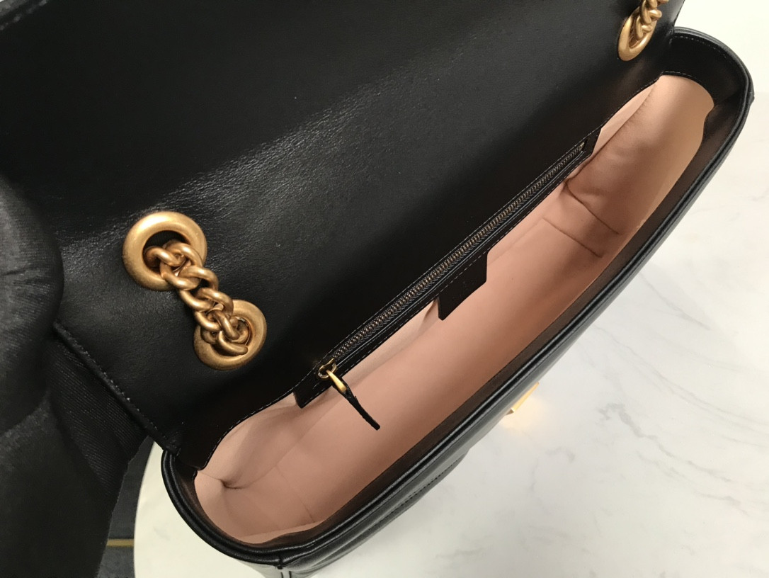 G*u*i gg marmont bag