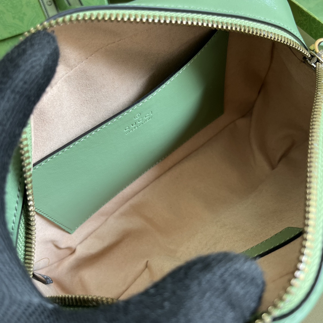 G*u*i gg marmont bag