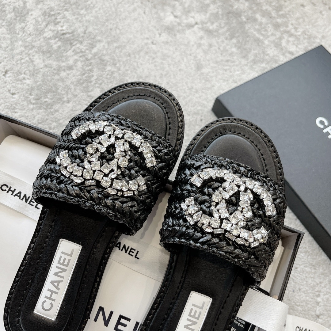 CHANEL BING BING 23P Slippers