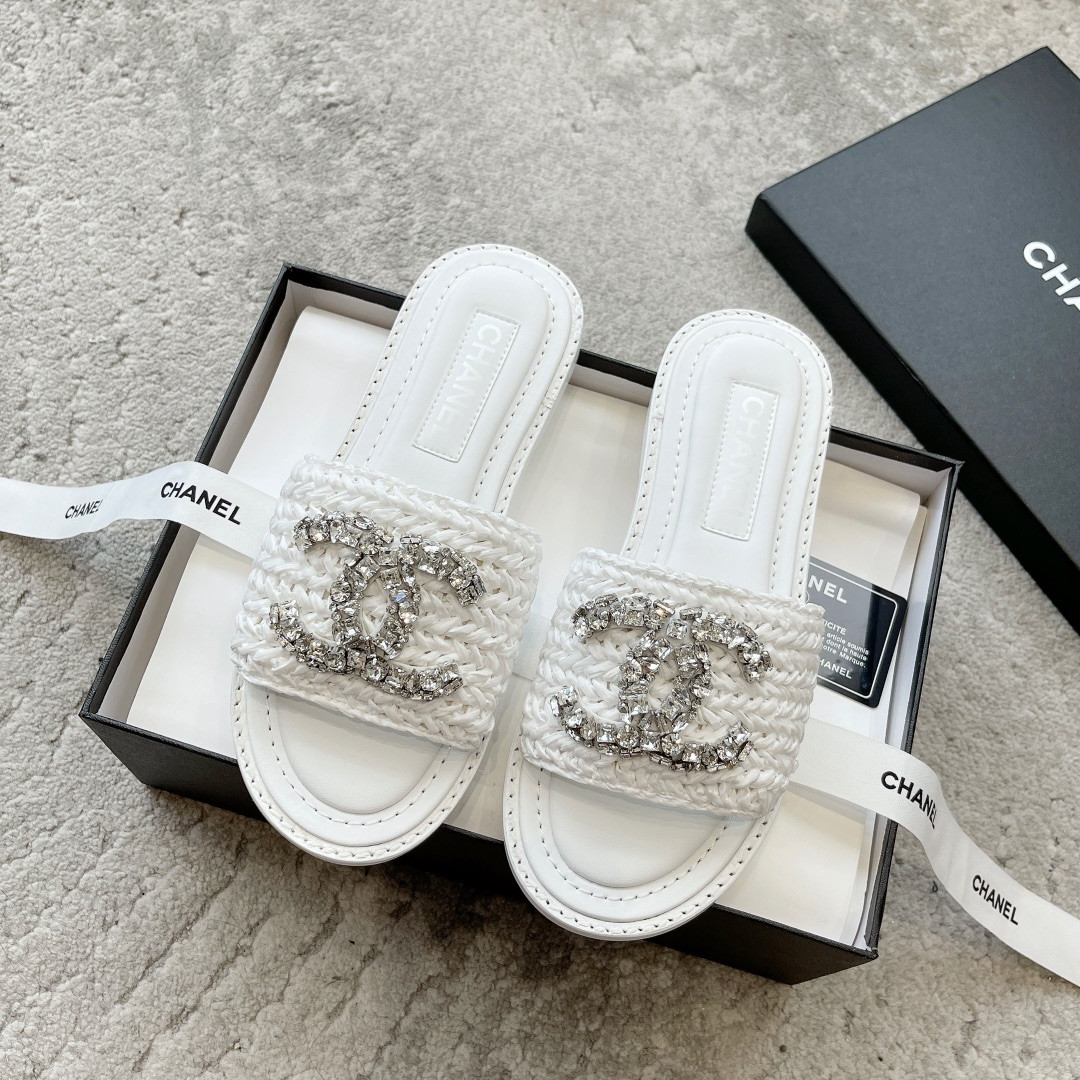 CHANEL BING BING 23P Slippers