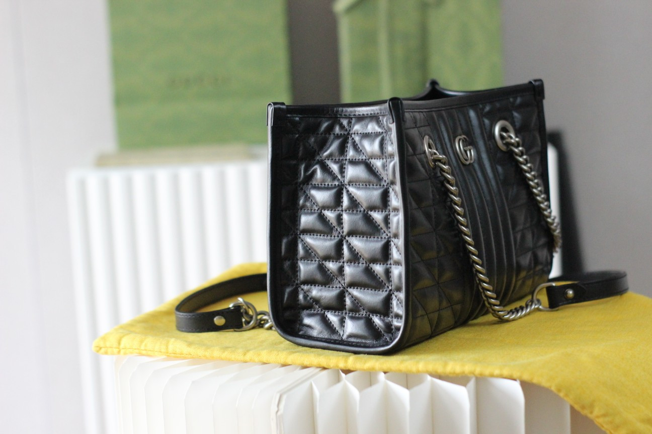 G*u*i gg marmont bag