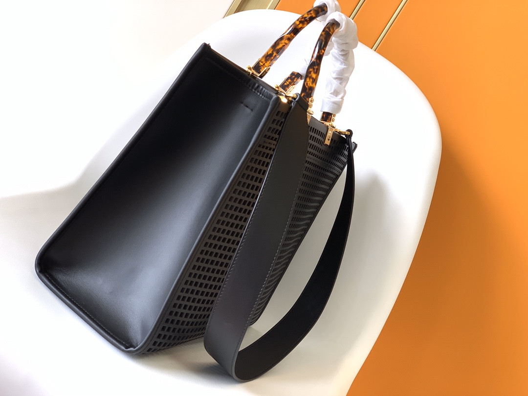 FENDI SUNSHINE SHOPPER TOTE