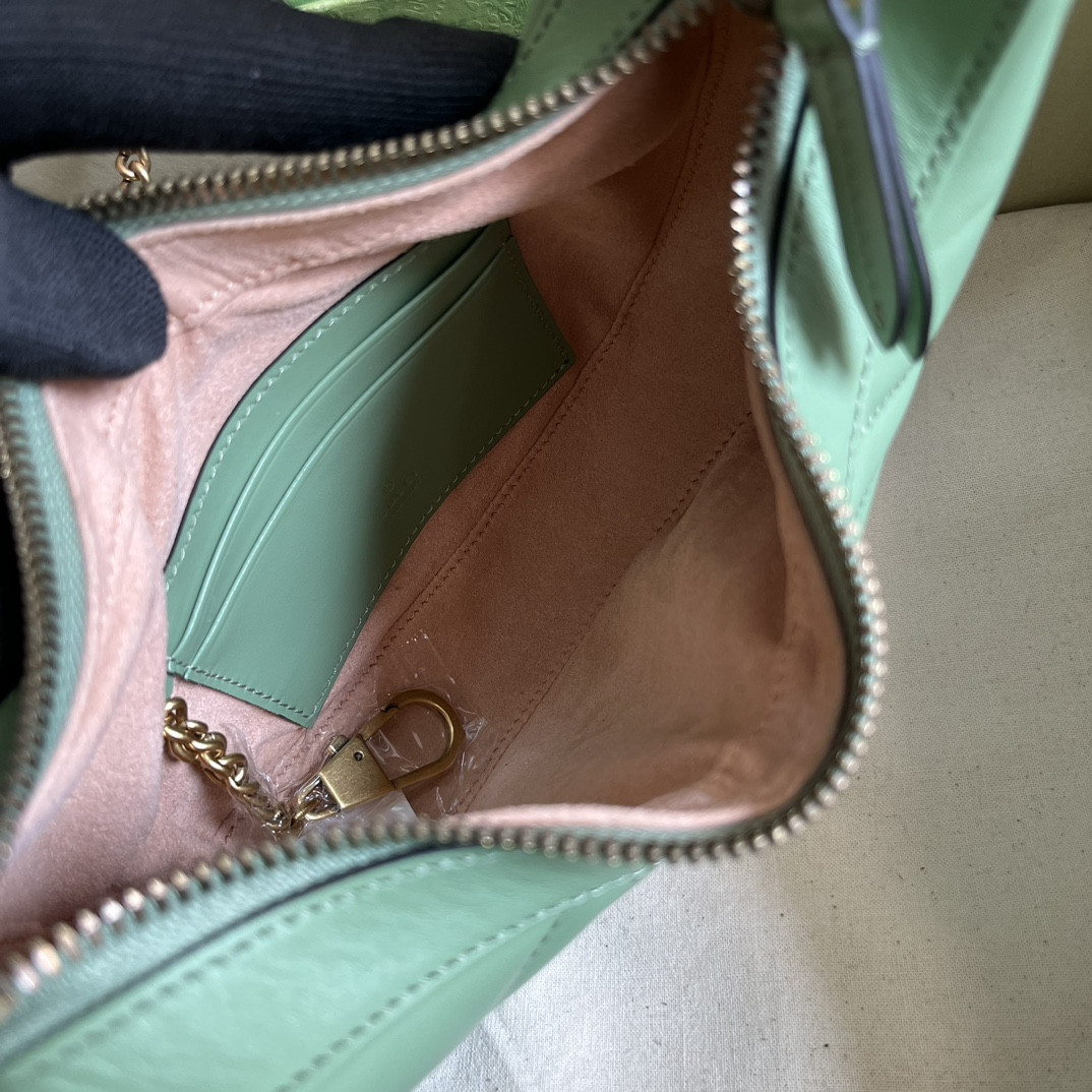 G*u*i gg marmont bag