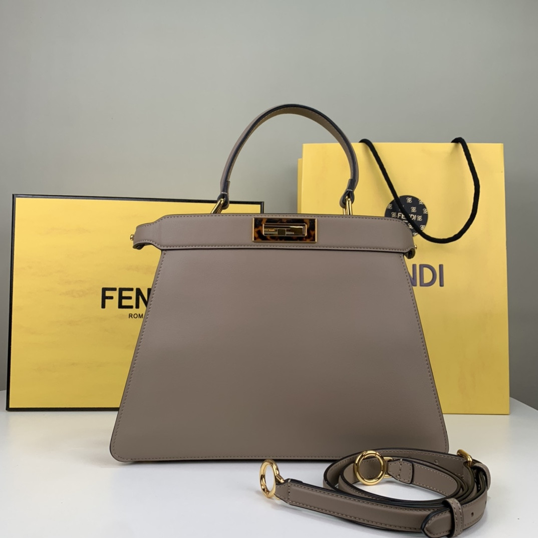 Fendi Peekaboo Iseeu Medium Bag
