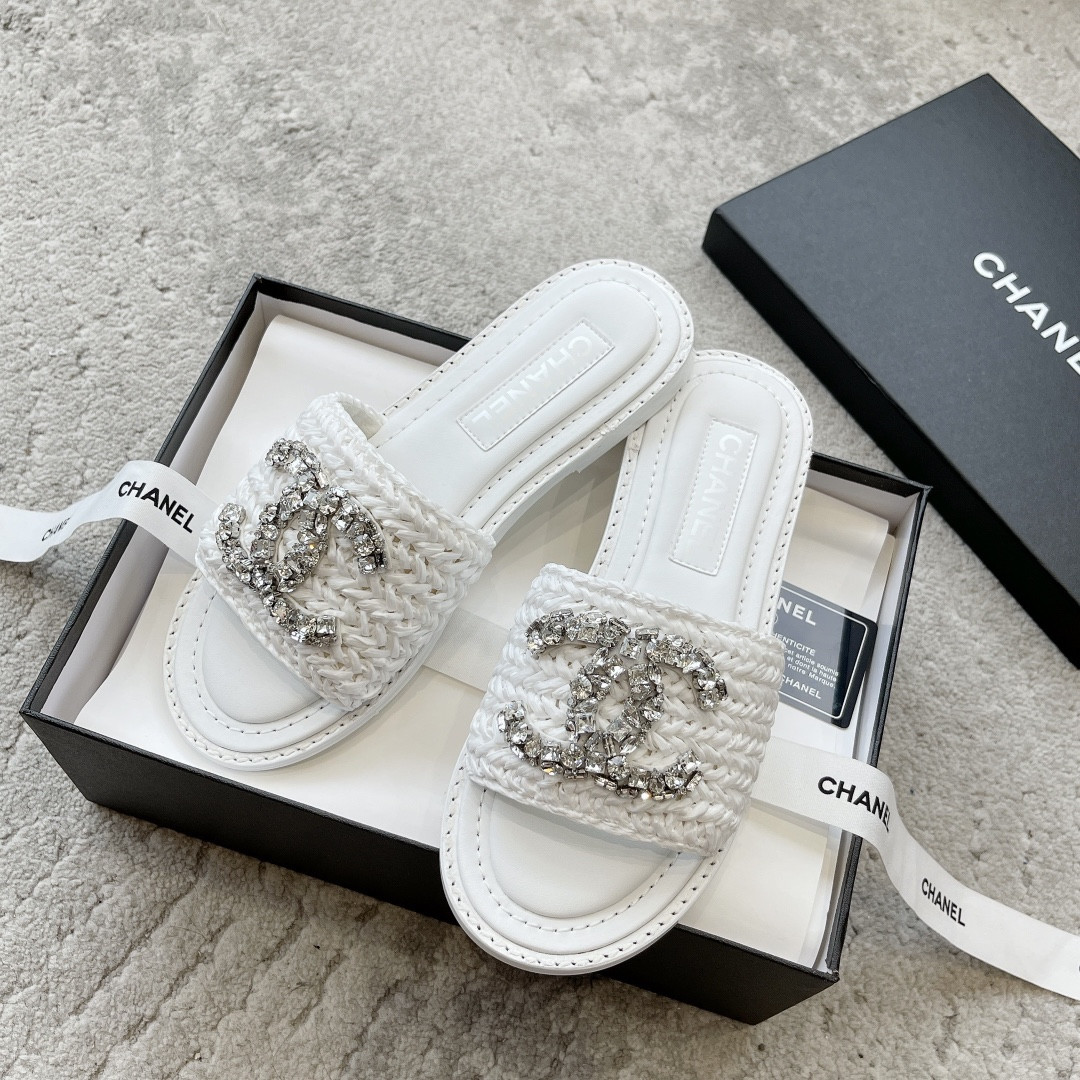 CHANEL BING BING 23P Slippers