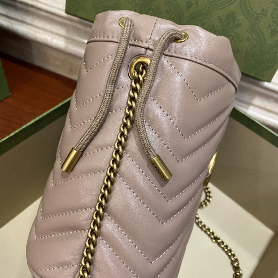 G*u*i gg marmont bag