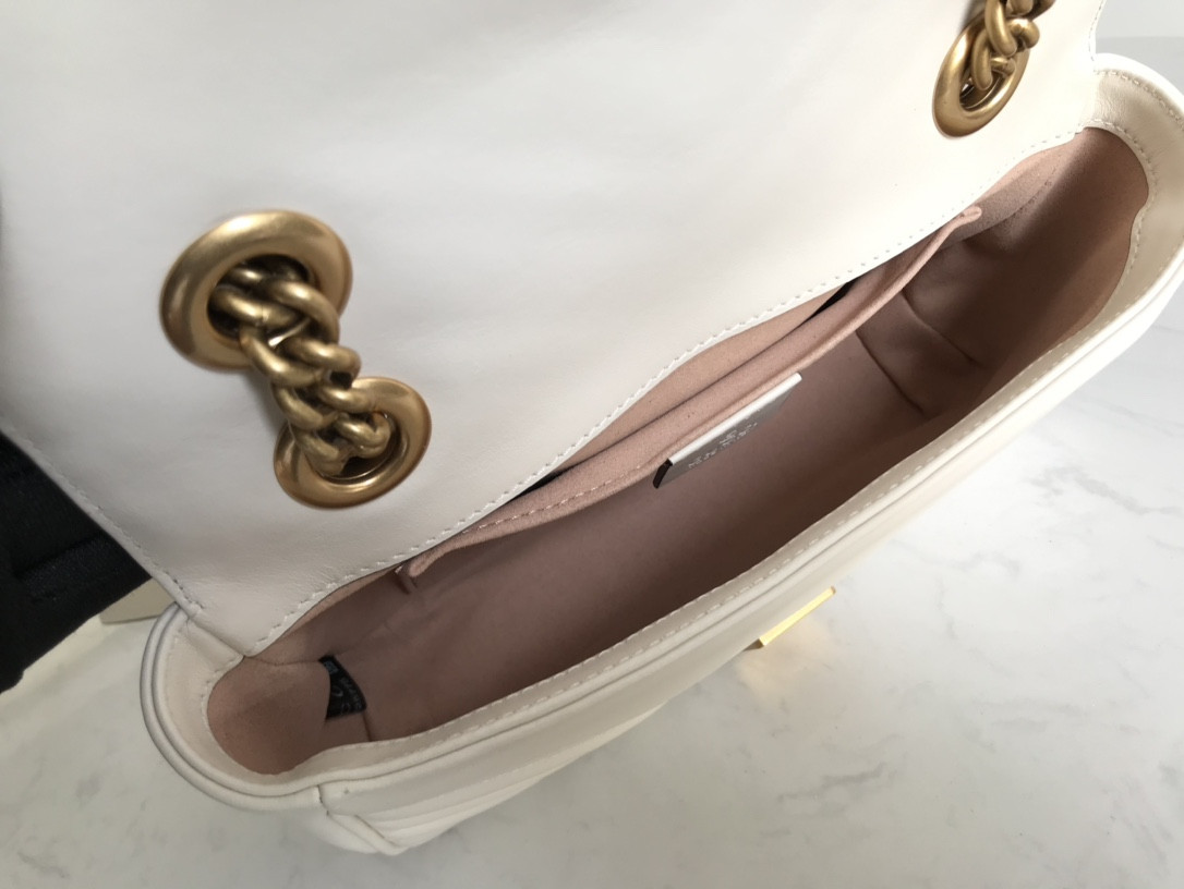 G*u*i gg marmont bag