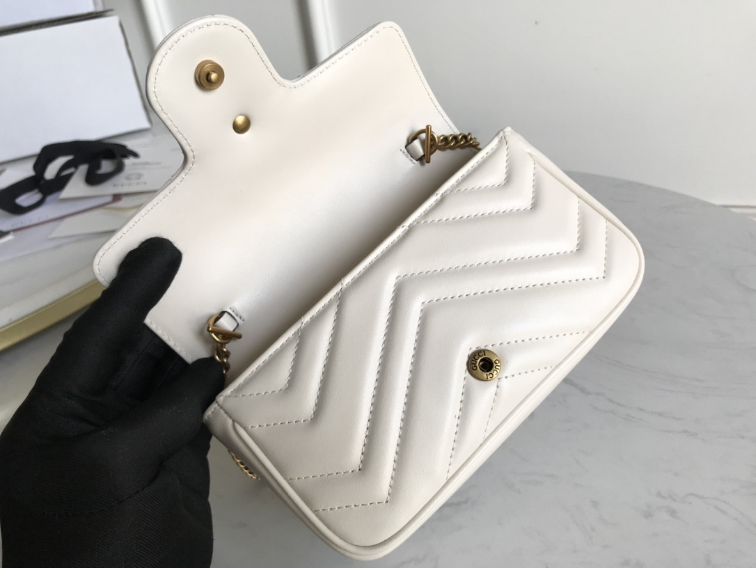 G*u*i gg marmont bag