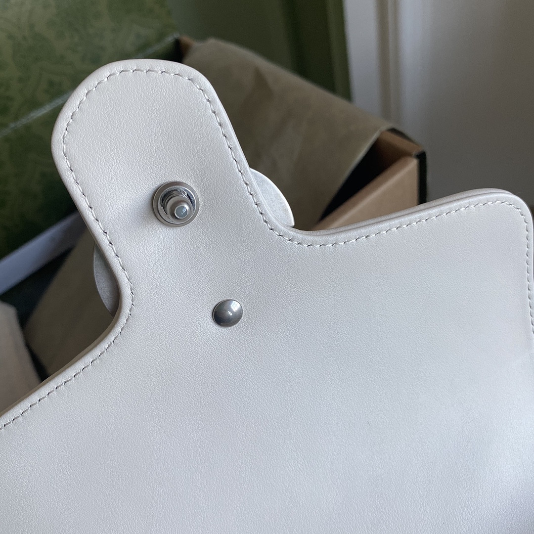 G*u*i gg marmont bag