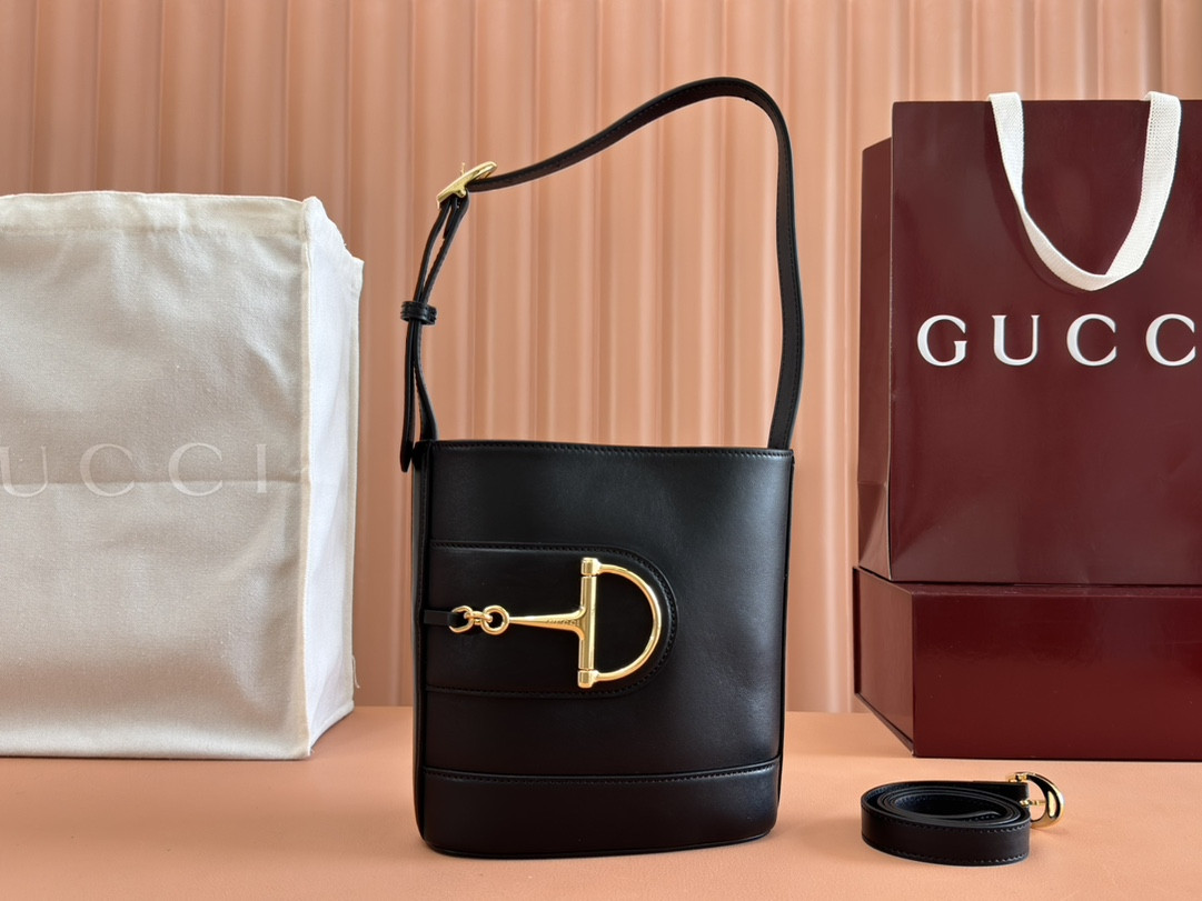 G*u*i 2025 spring/summer collection mini bucket bag
