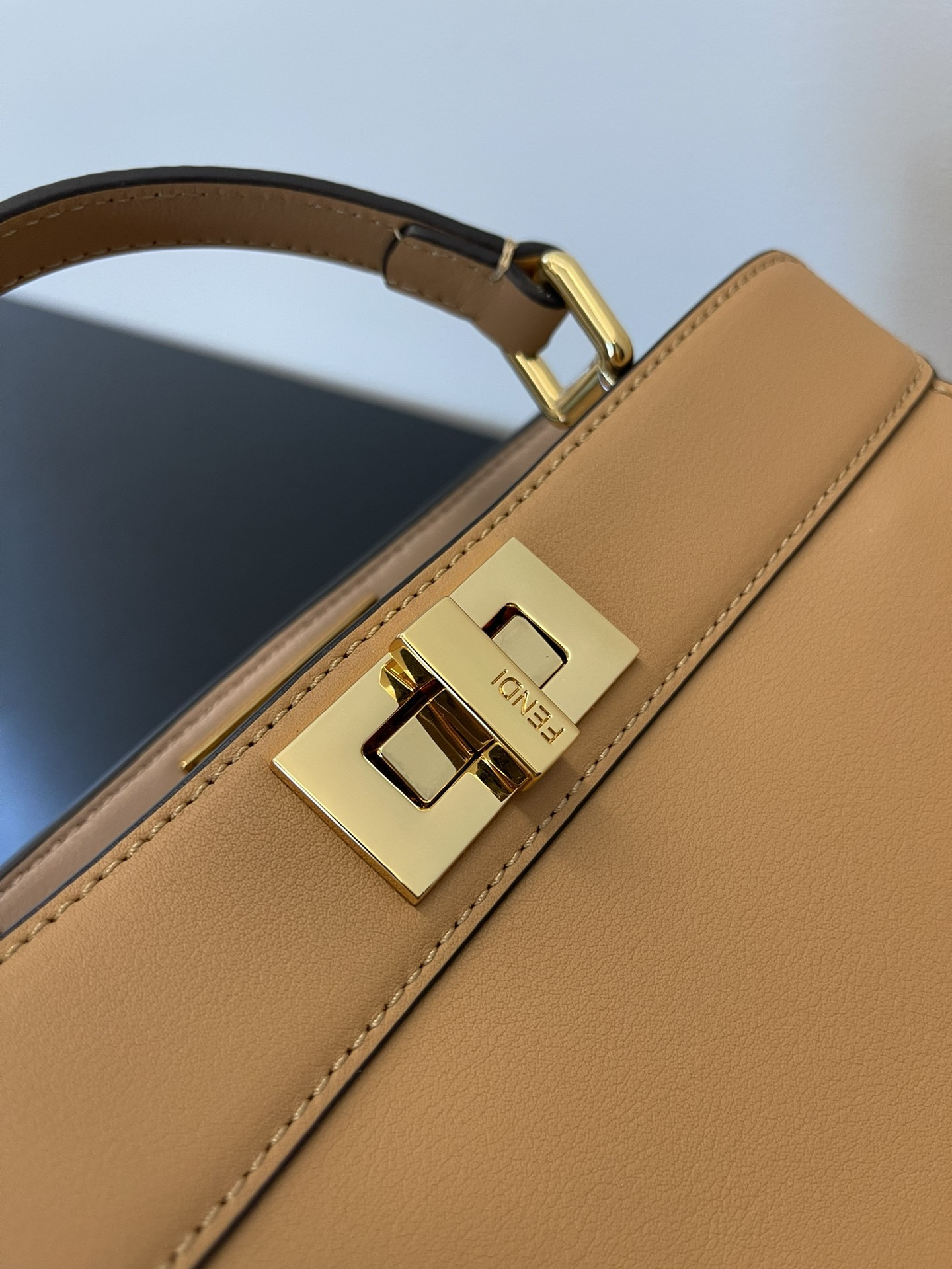 Fendi Peekaboo Iseeu Small