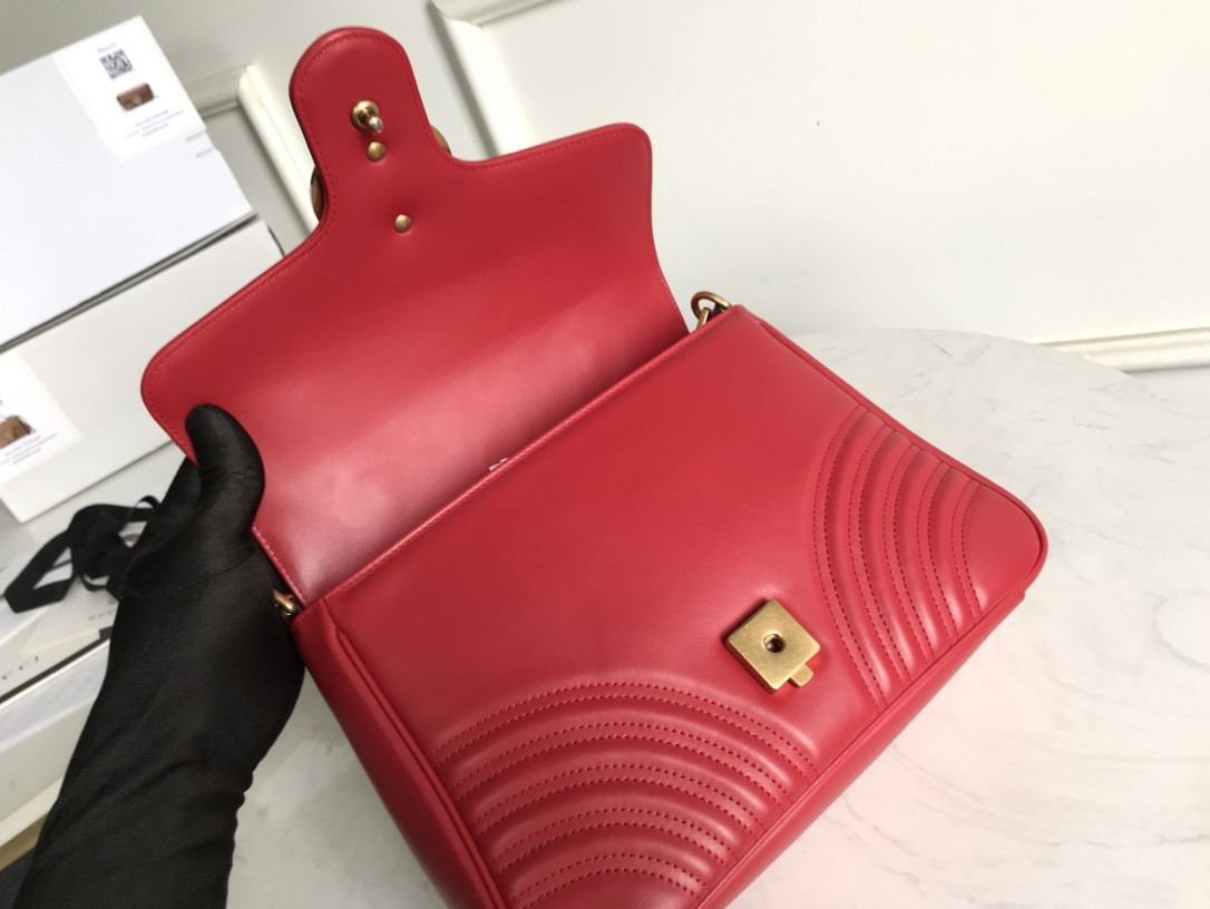 G*u*i gg marmont bag