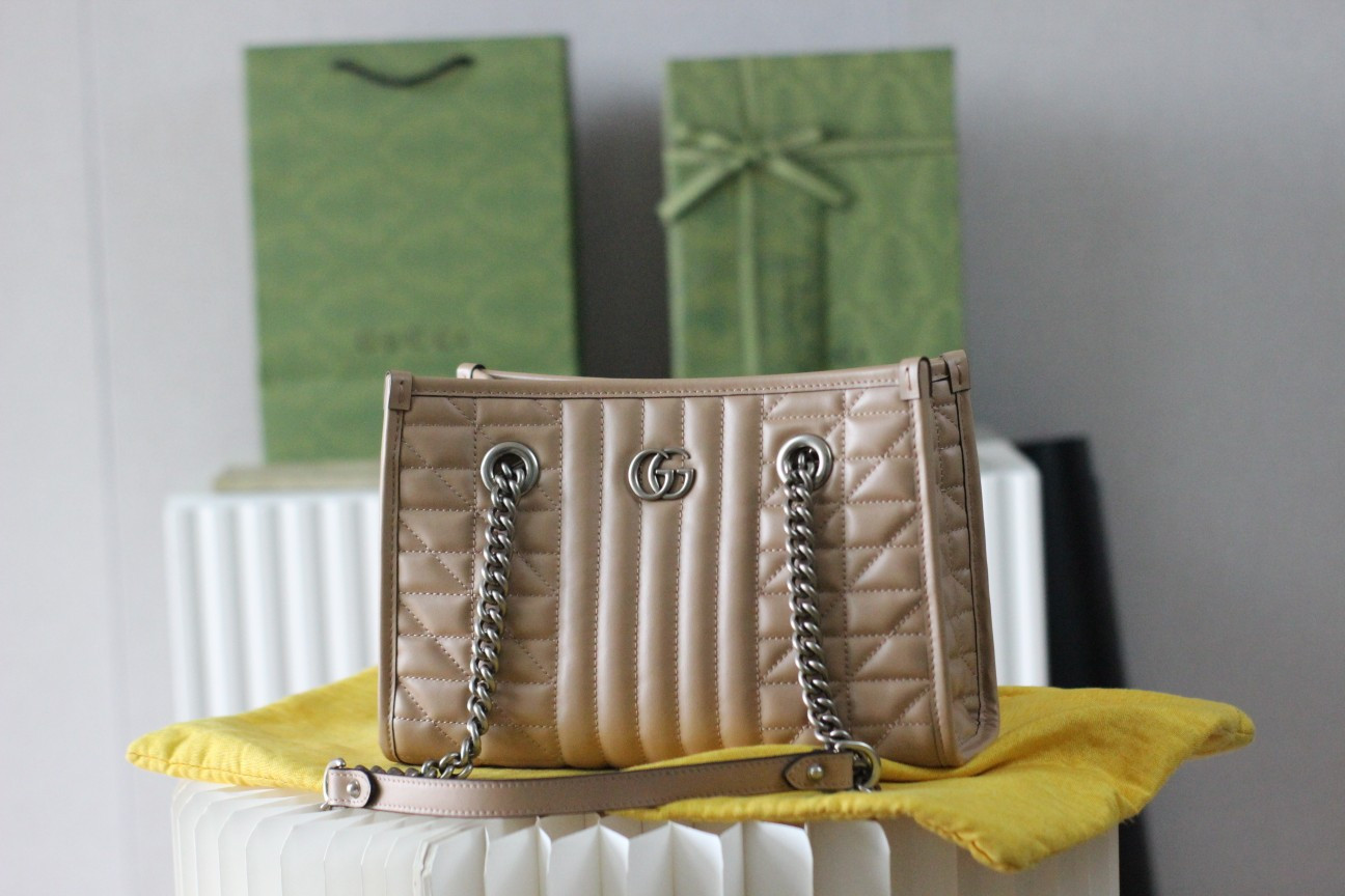 G*u*i gg marmont bag