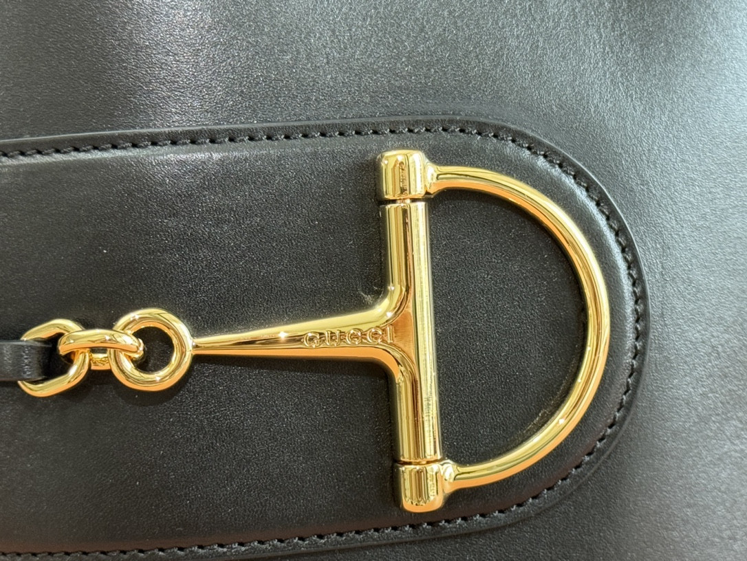 G*u*i 2025 spring/summer collection mini bucket bag