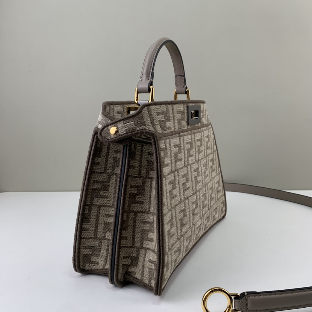 Fendi Peekaboo Iseeu Small