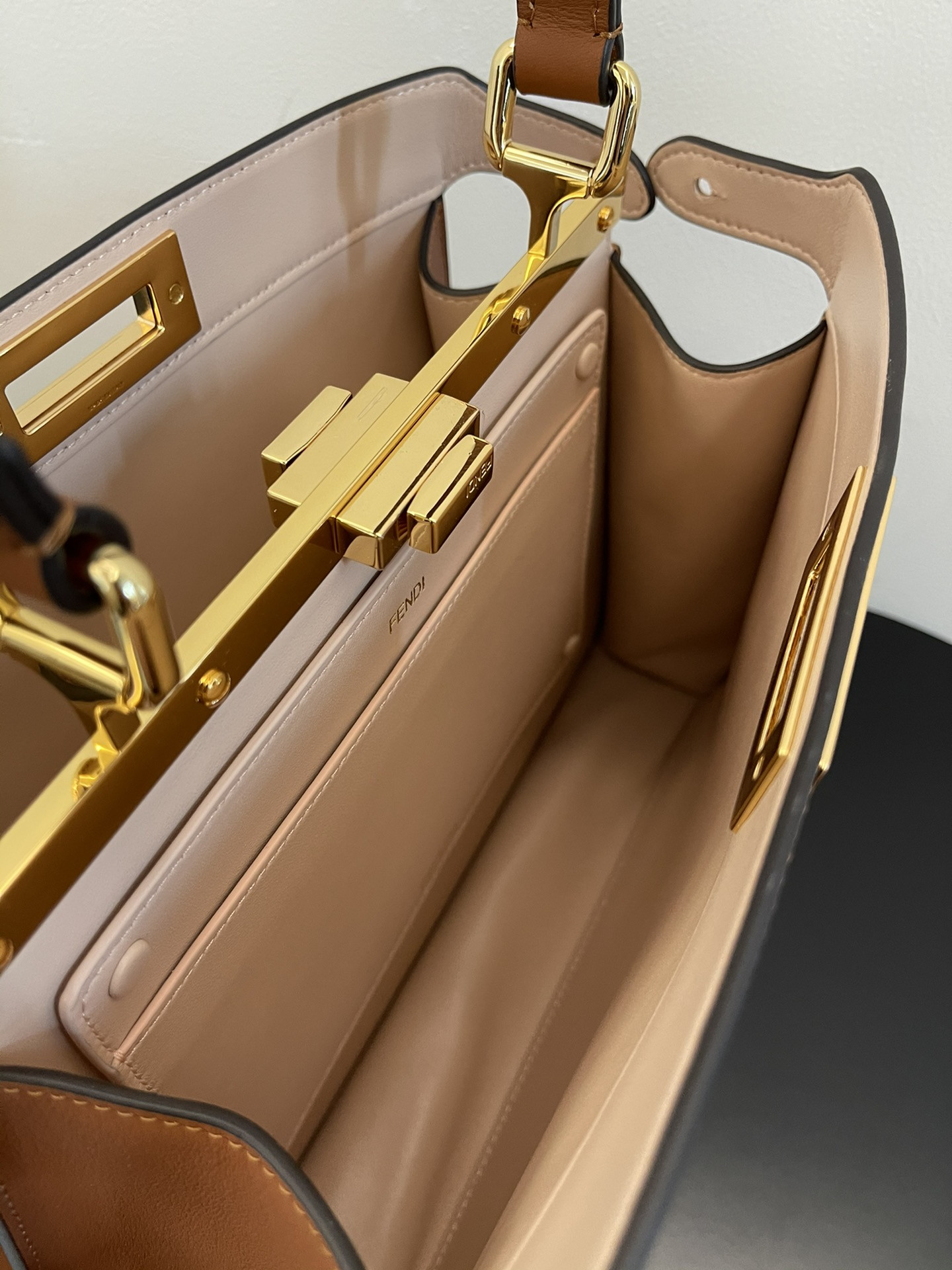 Fendi Peekaboo Iseeu Medium Bag