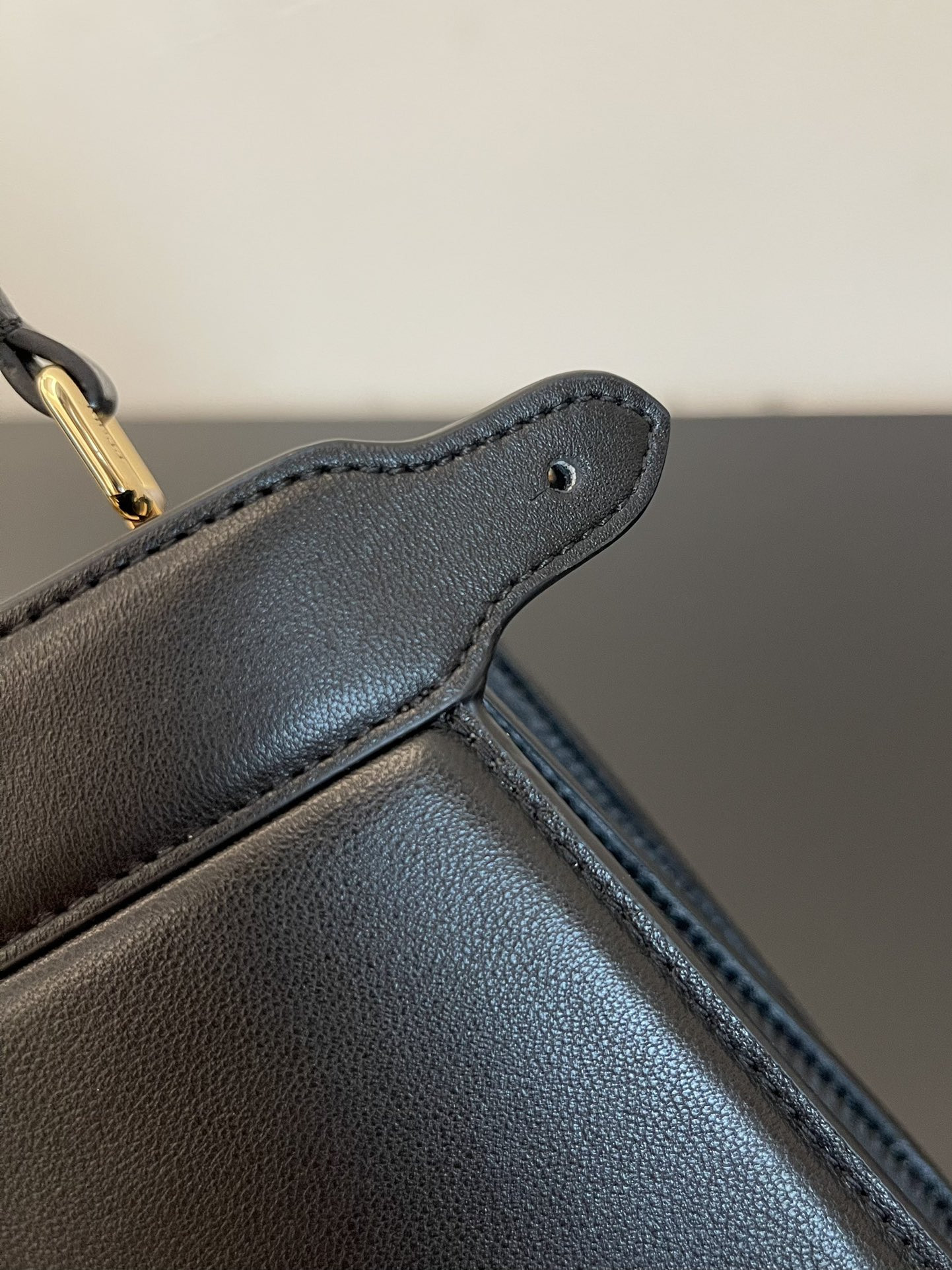 Fendi Peekaboo Iseeu Petite