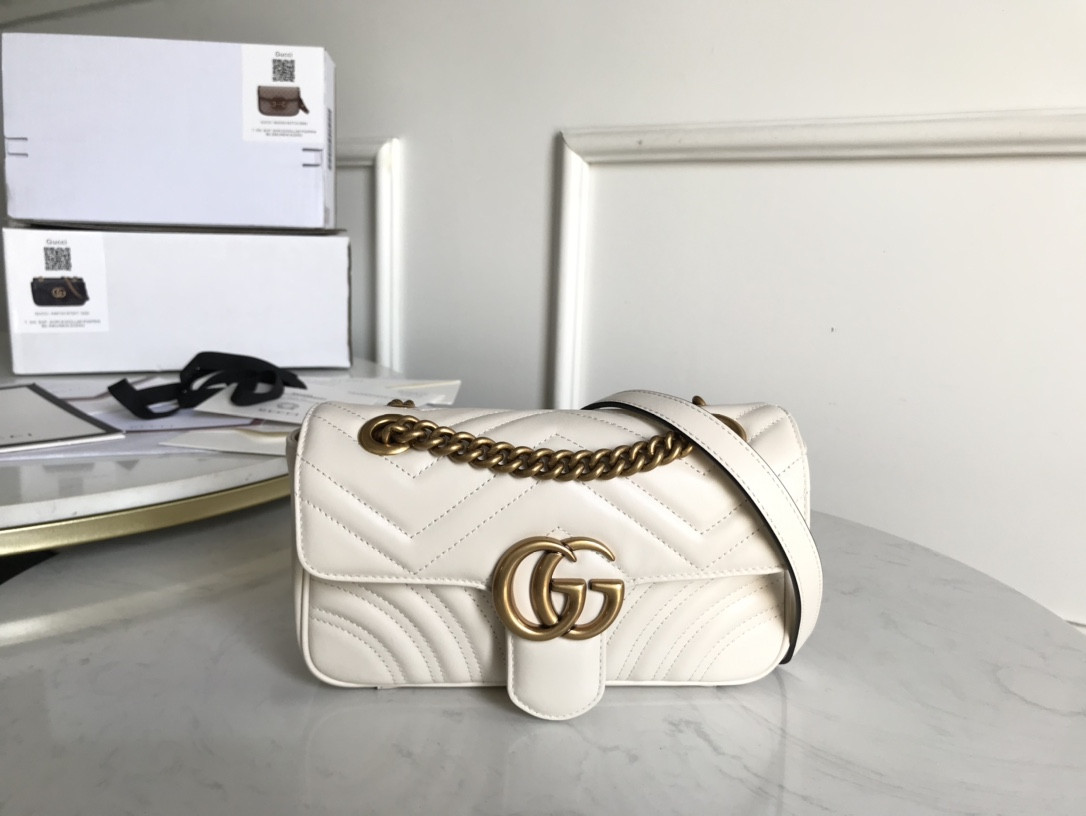 G*u*i gg marmont bag