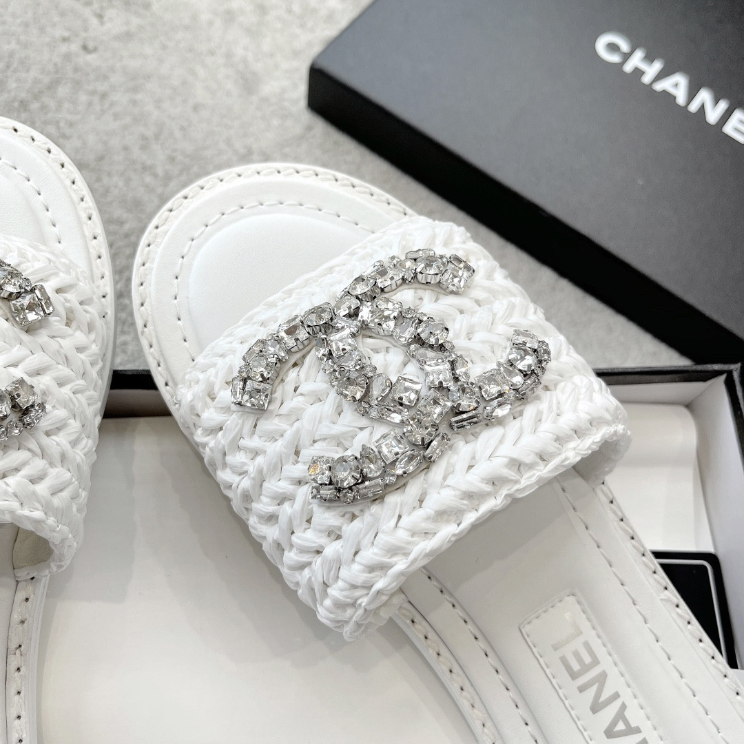 CHANEL BING BING 23P Slippers