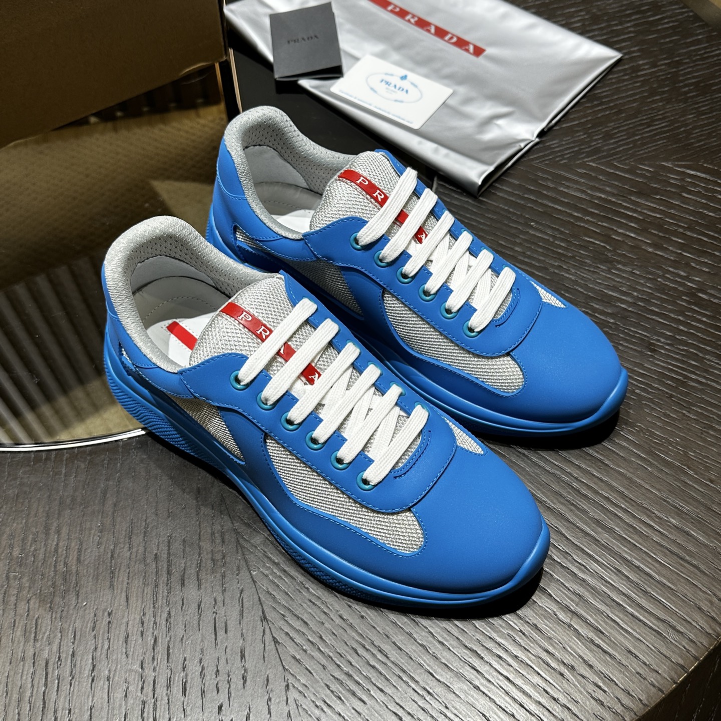 PRADA Unisex Low-Top Lifestyle Sneakers - Blue