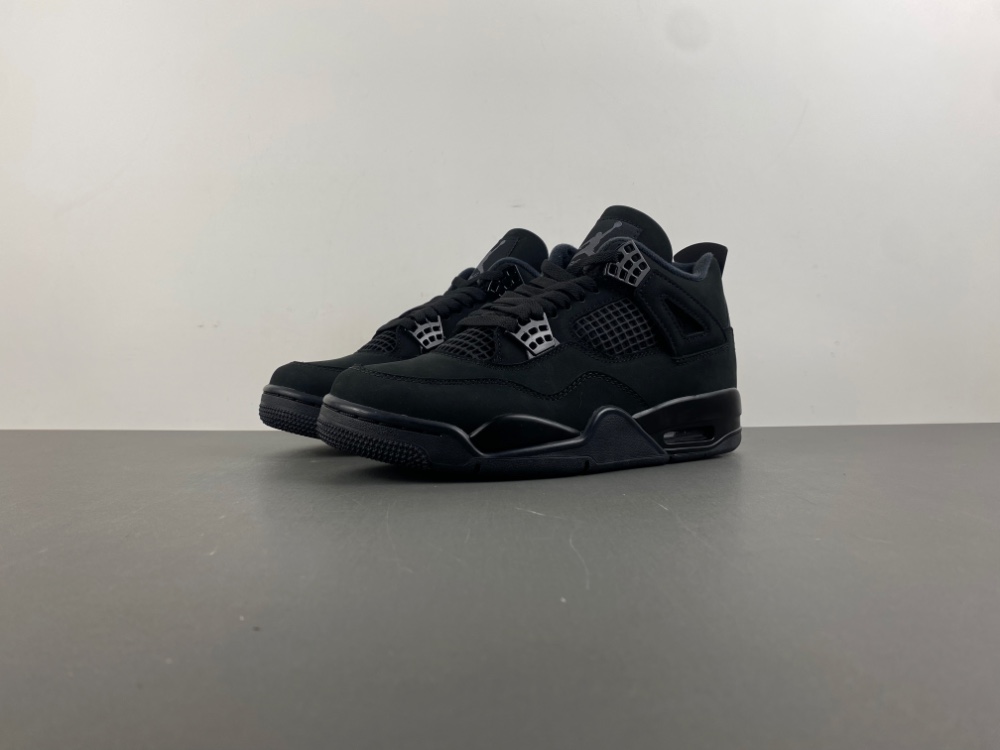 Air Jordan 4 “Black Cat” 2025 FV5029-010