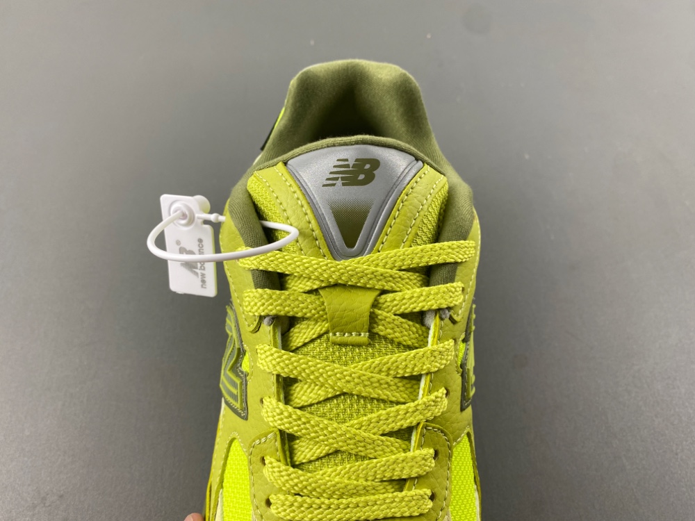 new balance NB M2010GRY  U2010GRLC