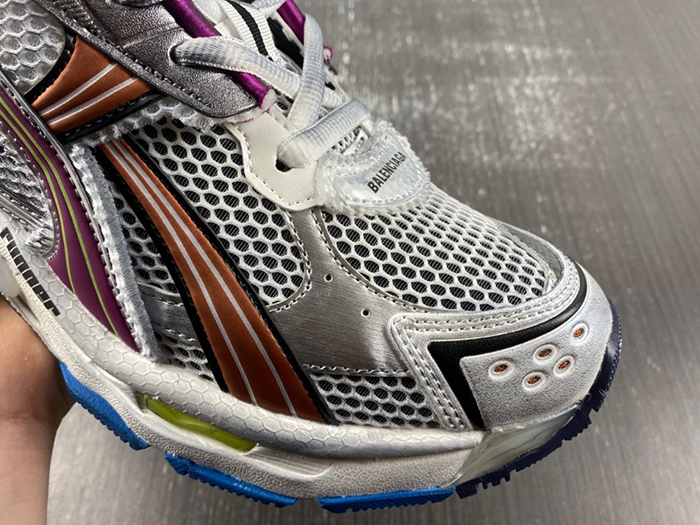 7.5Balenciaga772774-W3RBW-9168