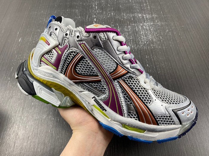 7.5Balenciaga772774-W3RBW-9168