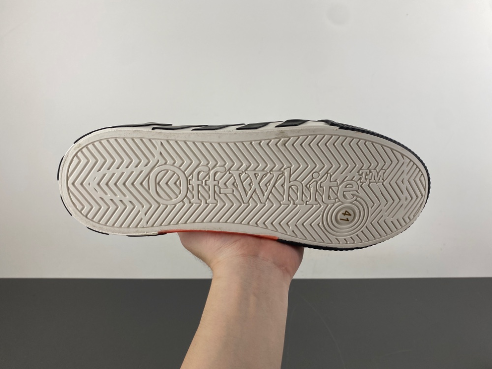 Off-White c/o Virgil Abloh Vulc Low Top