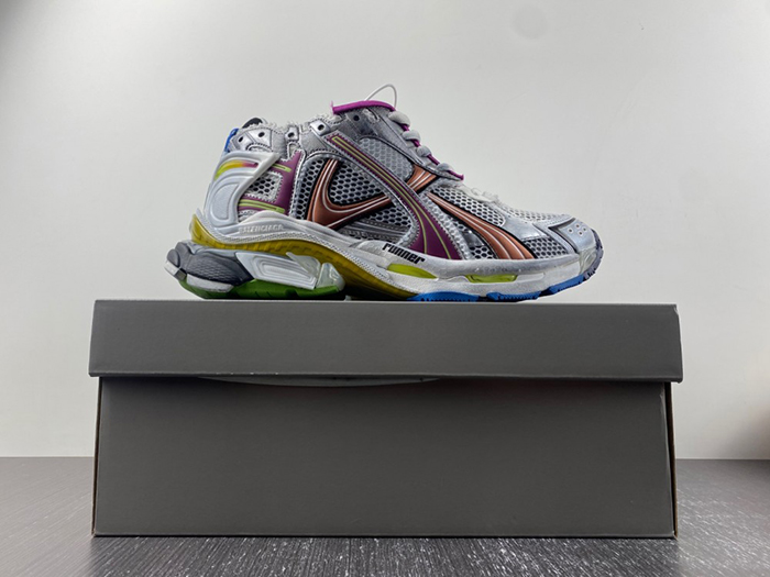 7.5Balenciaga772774-W3RBW-9168