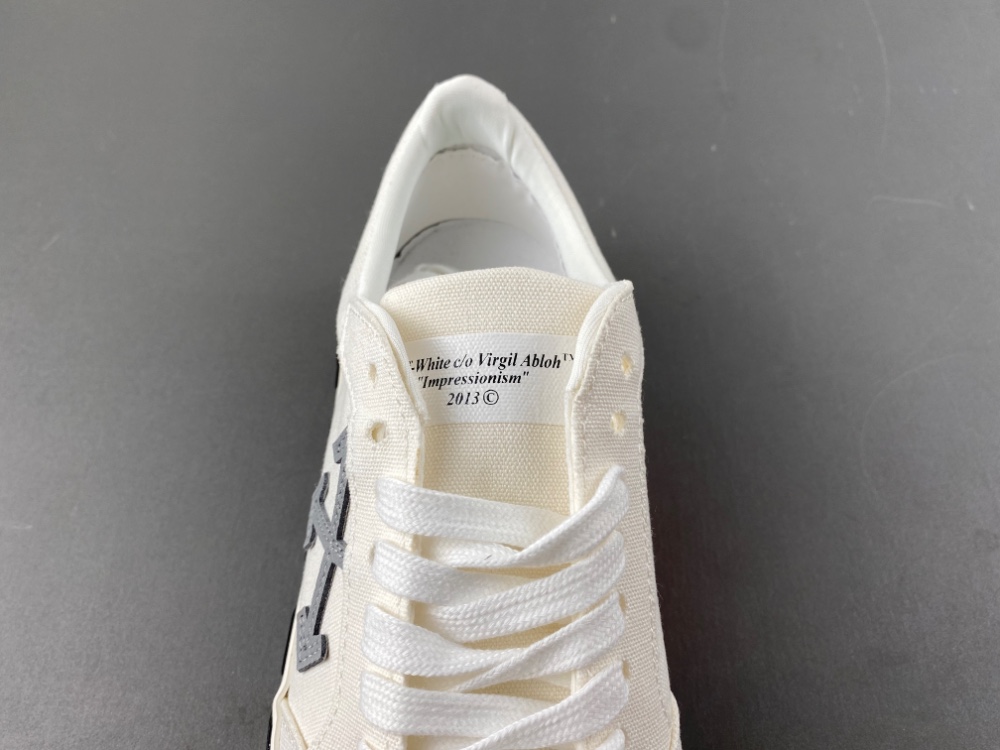 Off-White c/o Virgil Abloh Vulc Low Top