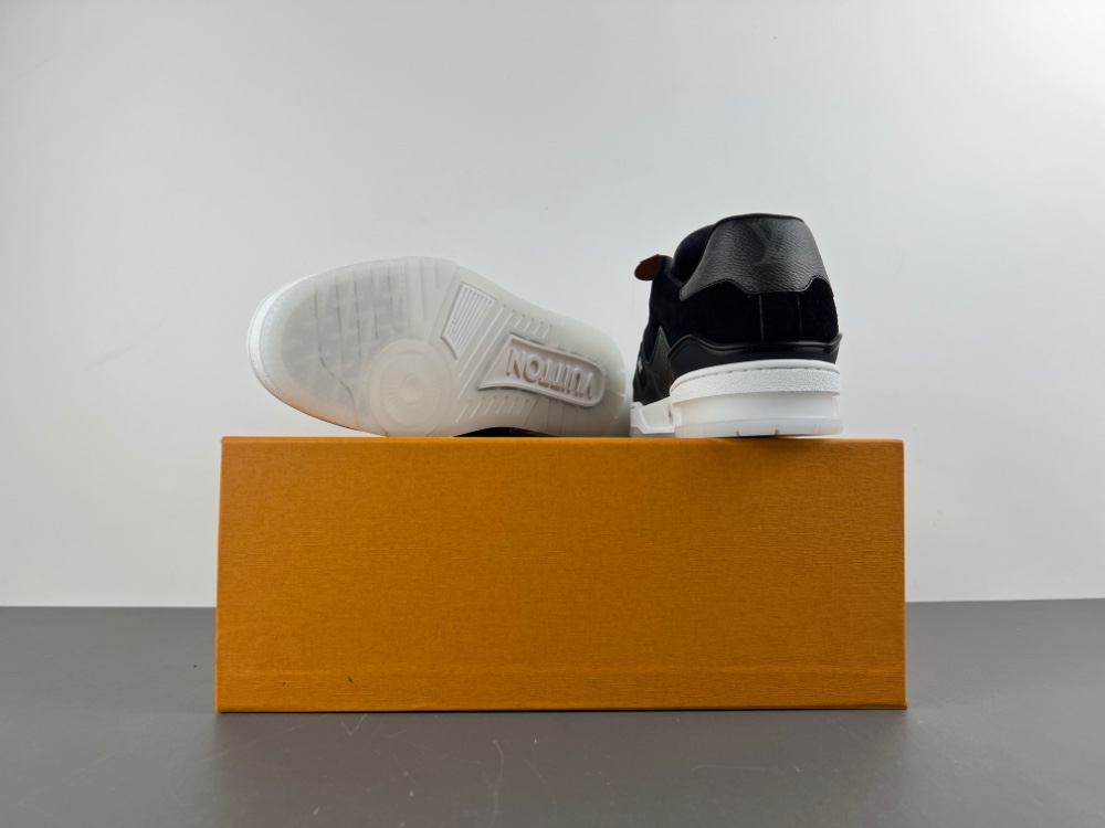 Louis Vuitton LV trainer LV X2