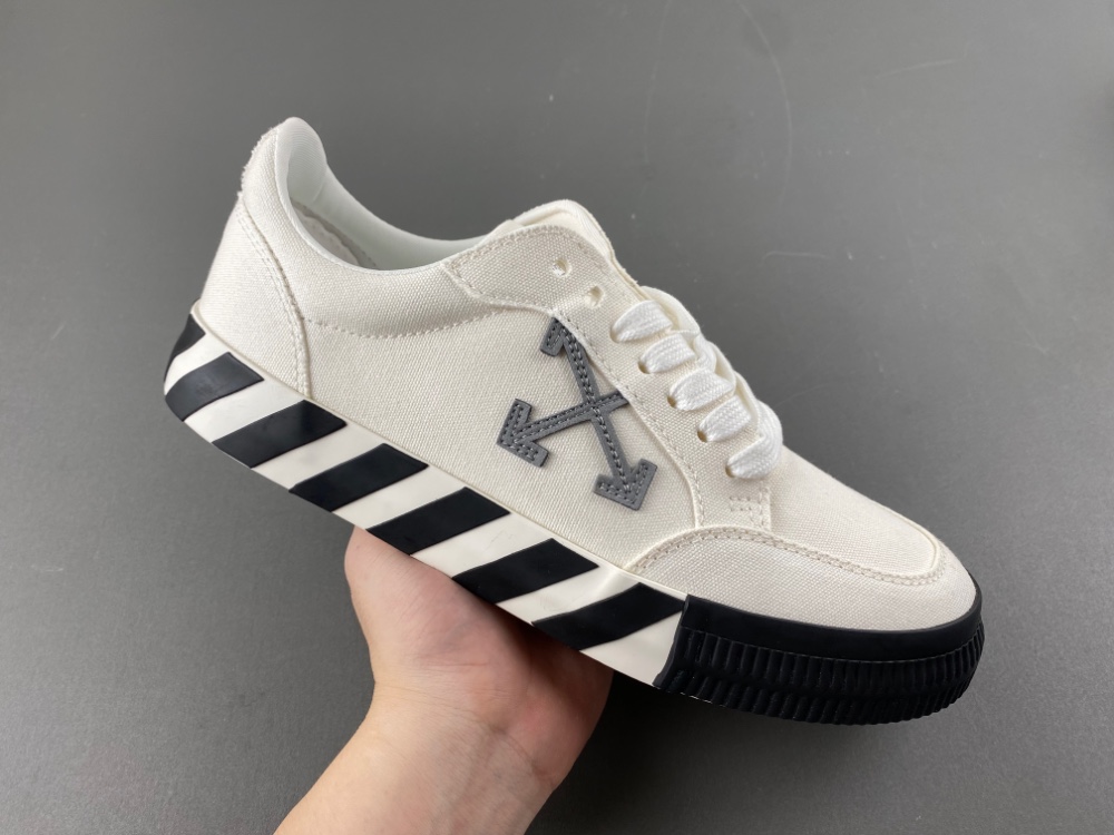 Off-White c/o Virgil Abloh Vulc Low Top