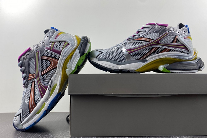 7.5Balenciaga772774-W3RBW-9168