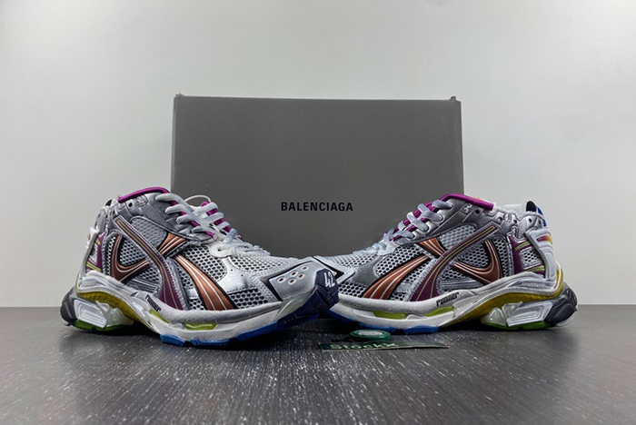 7.5Balenciaga772774-W3RBW-9168