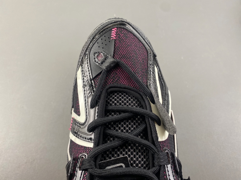 New Balance 1906 U1906AD