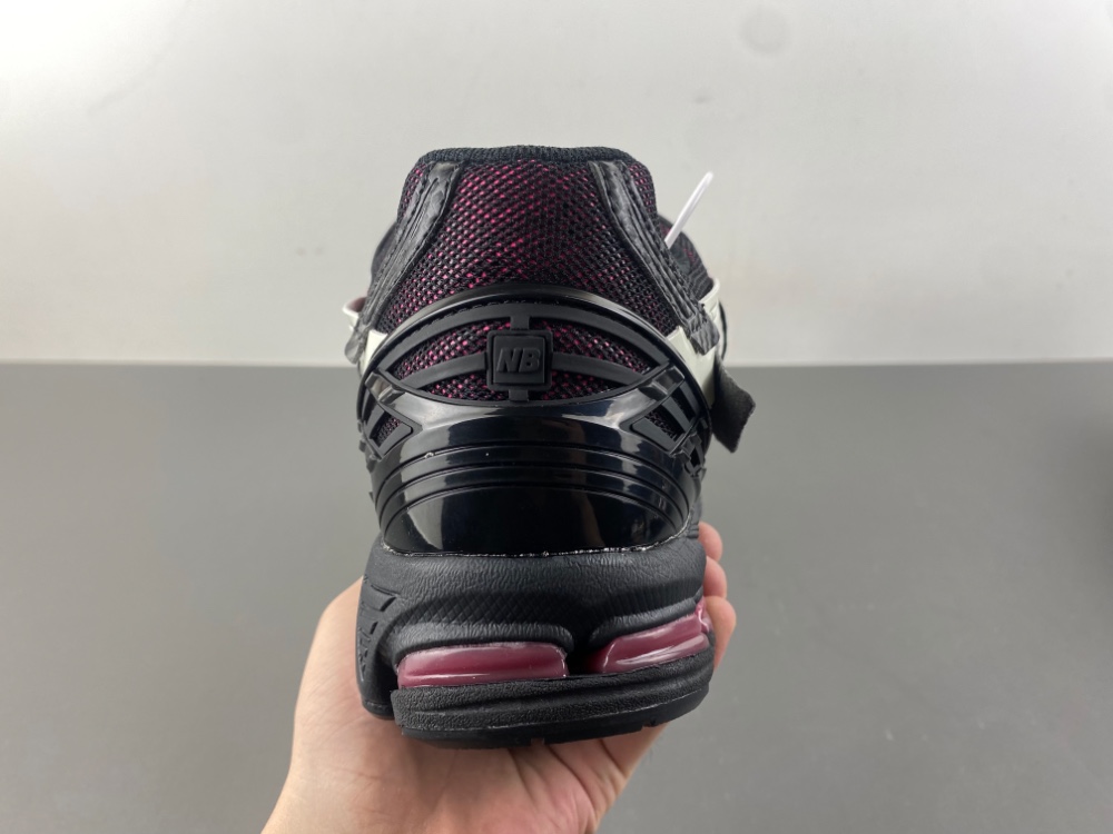 New Balance 1906 U1906AD