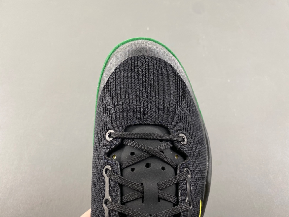 Kobe 8 Protro HQ3138-800